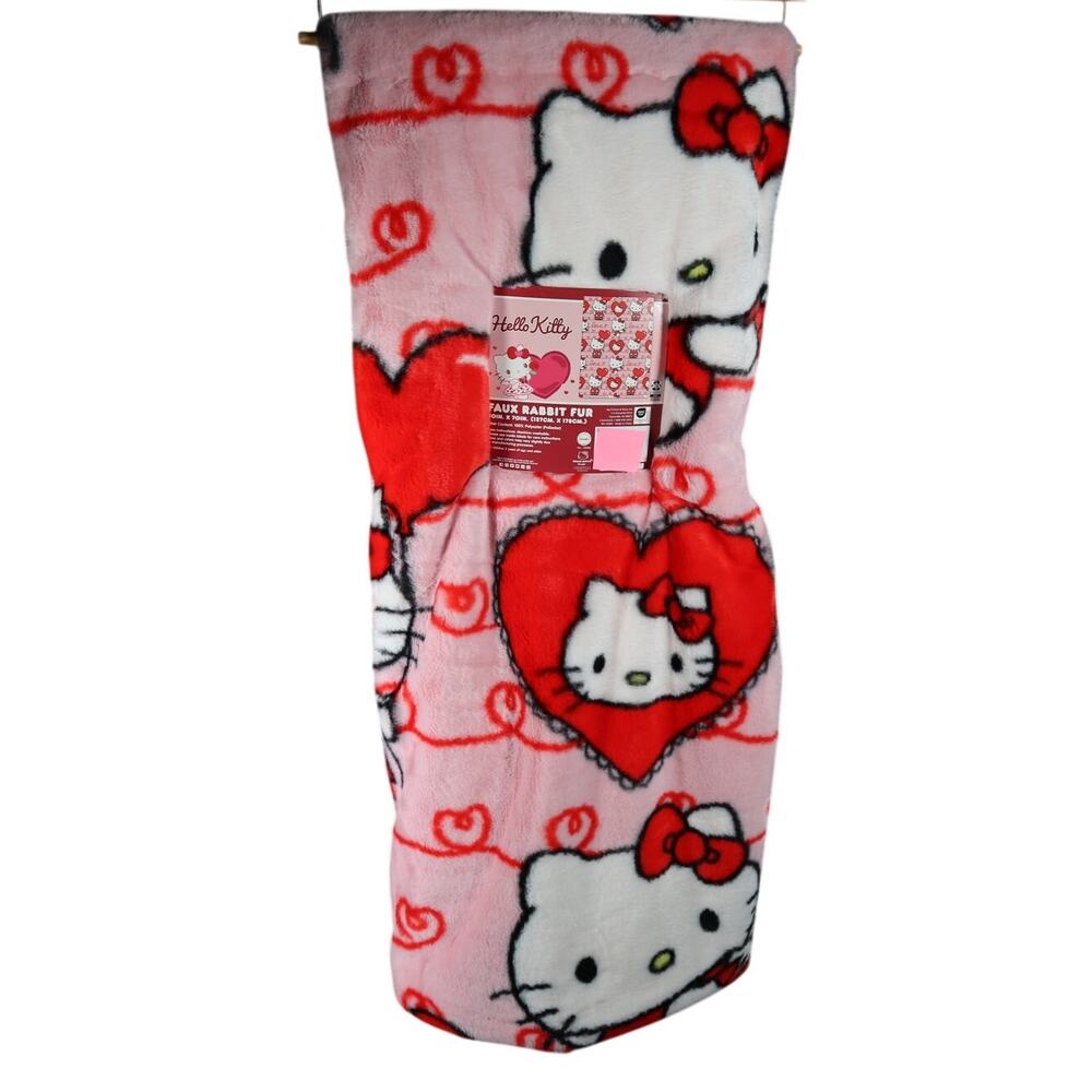 Hello Kitty Valentine's Day Rabbit Fur Pink Heart Love Throw Blanket 50 x 70 NEW
